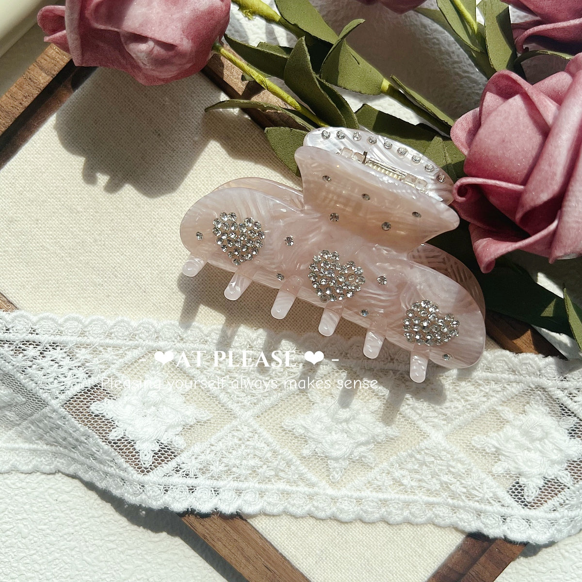 White Rhinestone-Embellished Heart Acetate Hair Claw Clips - Vintage Sweet Style