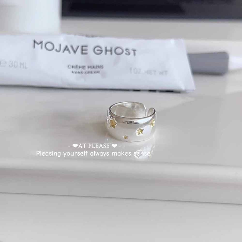 Wide Star Band Ring – Tarnish-Resistant Minimalist