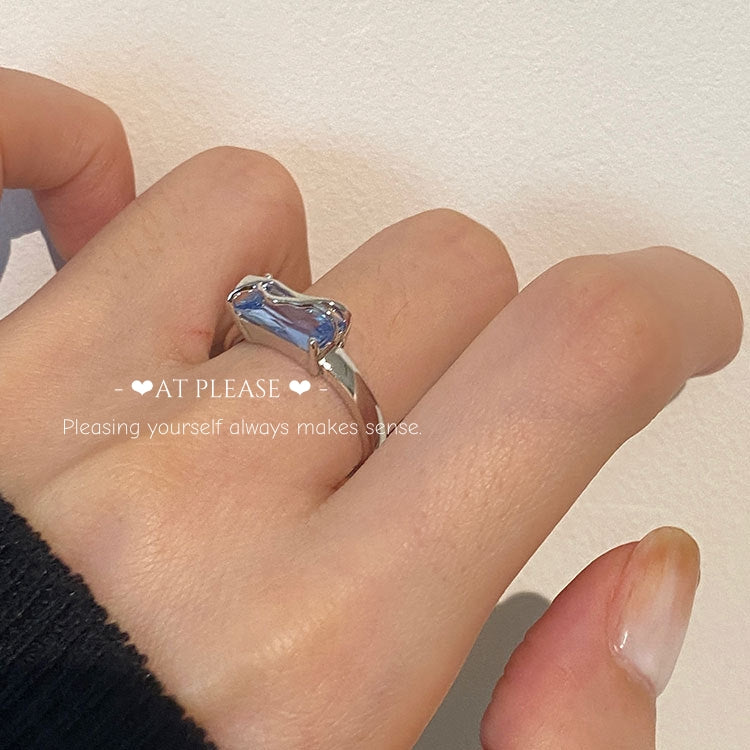 S925 Sterling Silber Modischer unregelmäßiger Wellen-Quadrat-Kristallring