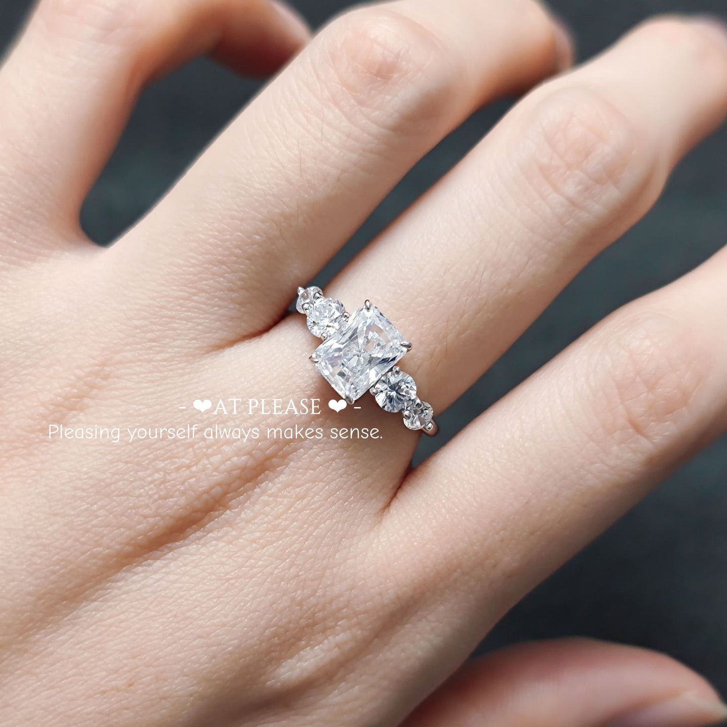 S925 Sterling Silber 2,0 ct. Moissanit Ring | Radiantschliff | Luxusschmuck - Ehering