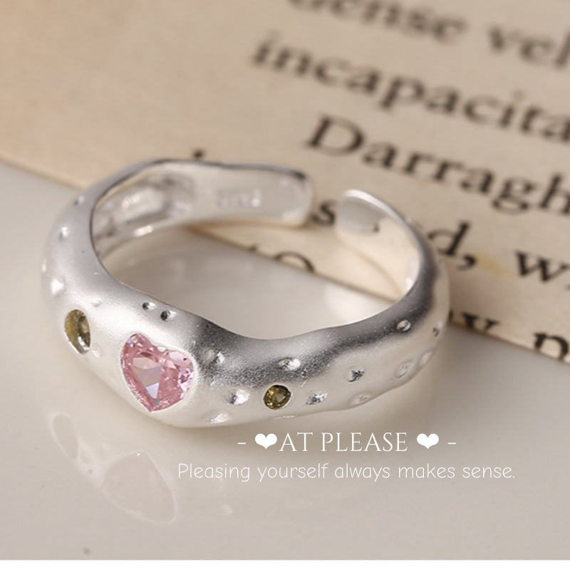 Asymmetrischer Herzring aus 925er Sterlingsilber mit rosa Zirkonia – schlicht, süß und lieblich