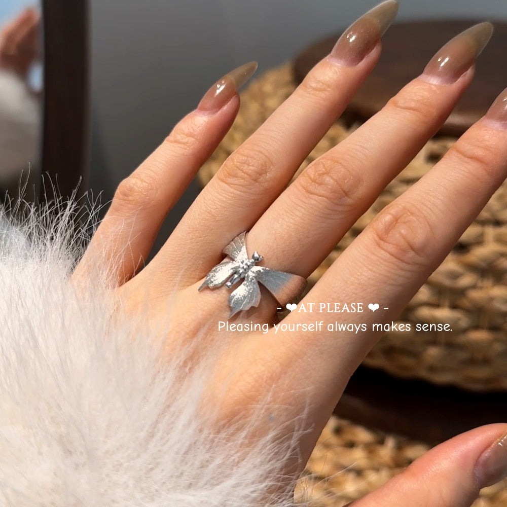 Schmetterlingsring aus S925 Sterlingsilber – gebürsteter Satin, Vintage-Eleganz