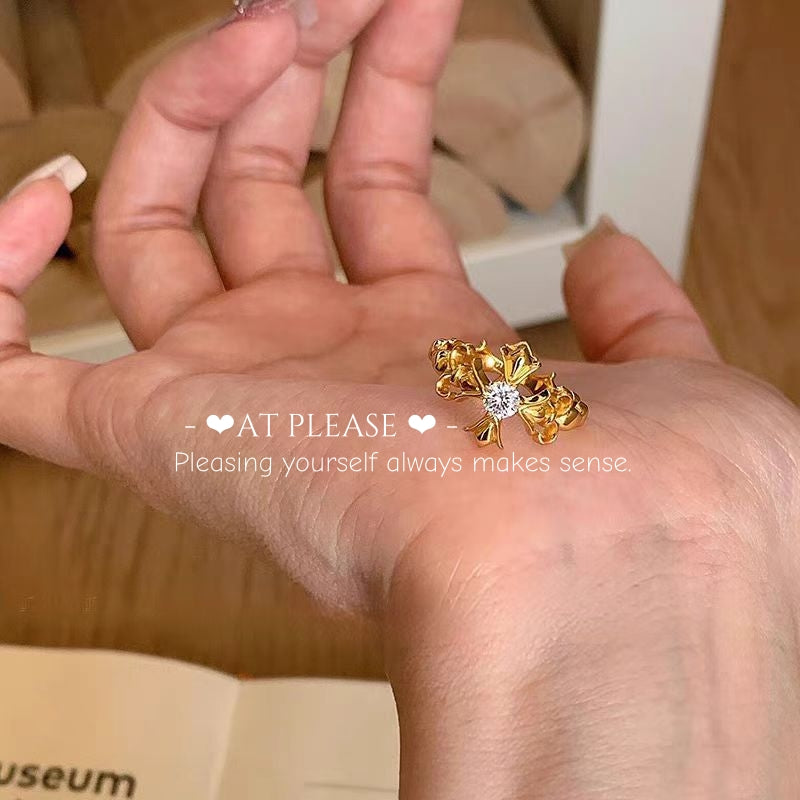 Mid-Century Gold Iris Ring | Vintage-Enthusiasten & moderne Romantiker