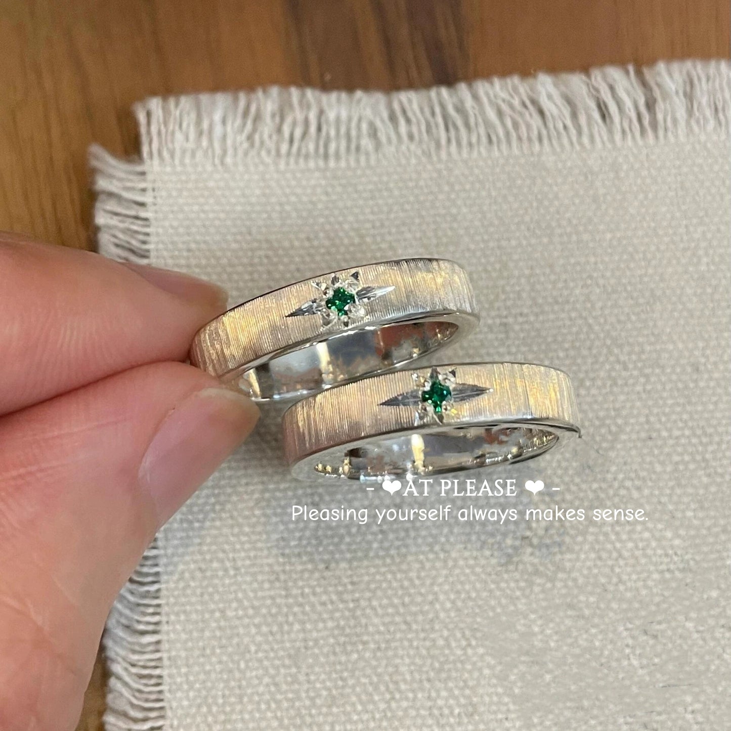 S925 Silber Sternengebürsteter Ring – Smaragd Zirkon Koreanisch Minimalist