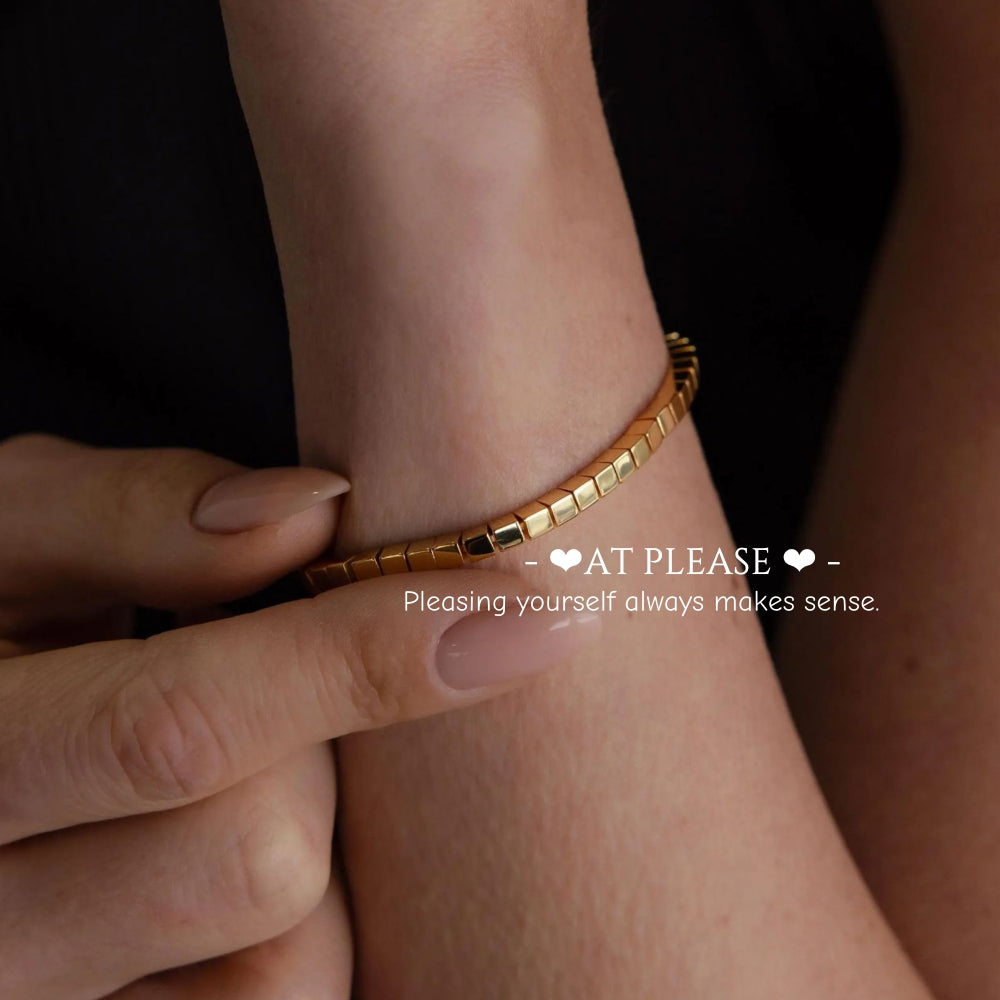 Klassisches Armbandset aus 18 Karat vergoldetem Edelstahl – schick und vielseitig