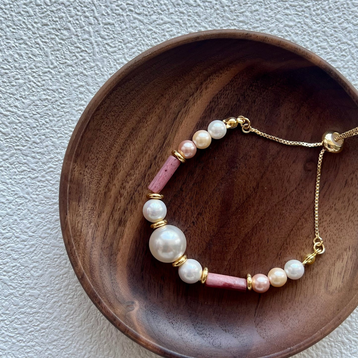 luxury agate bracelet with sliding chain