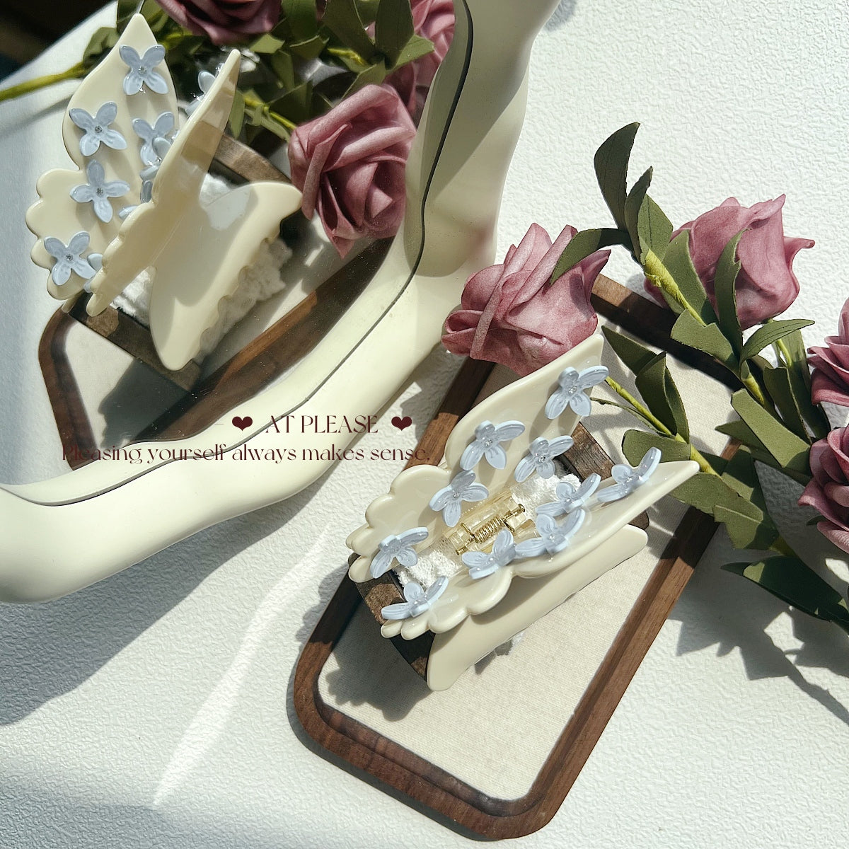 Butterfly-Shaped 3D Flower Hair Claw Clip - French Sweet Fairy Style