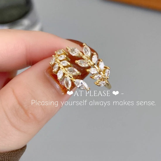Leaf-encrusted marquise-cut CZ ring in recycled S925 silver with adjustable band
