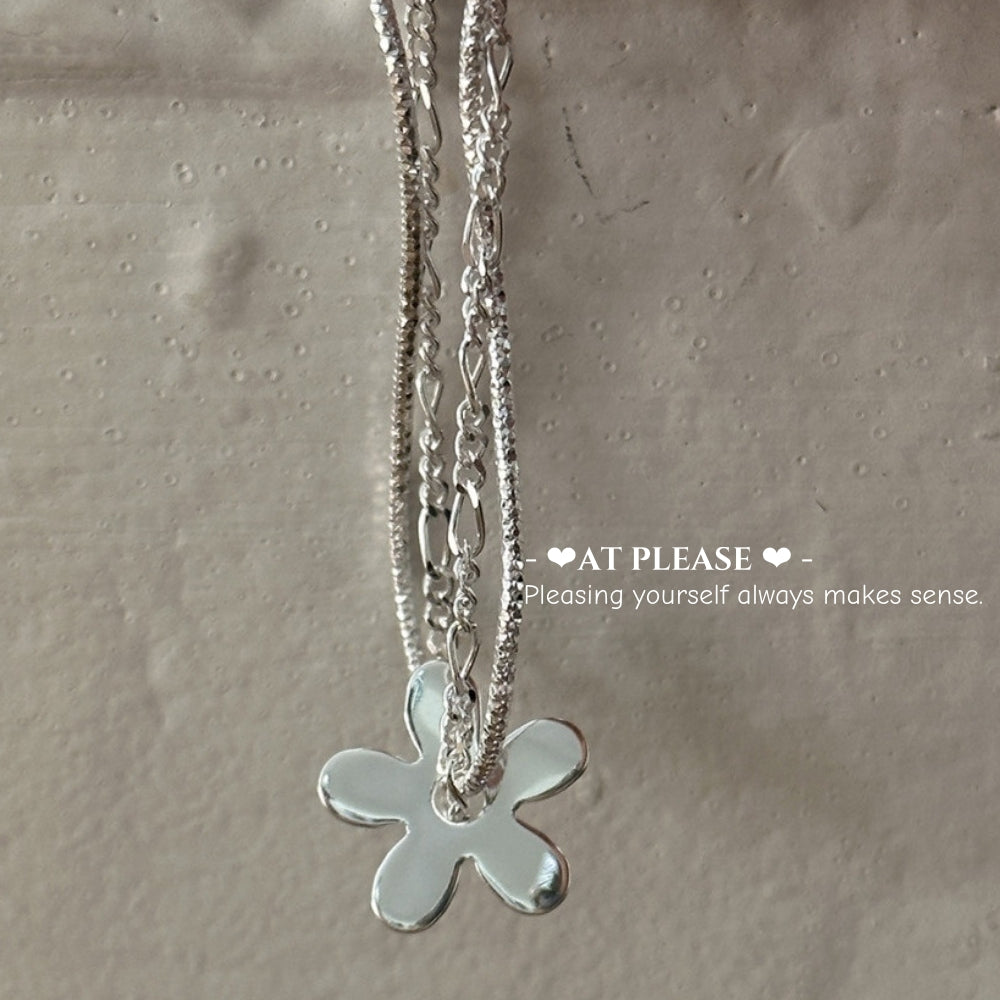 S925 silver clasp and floral engraving