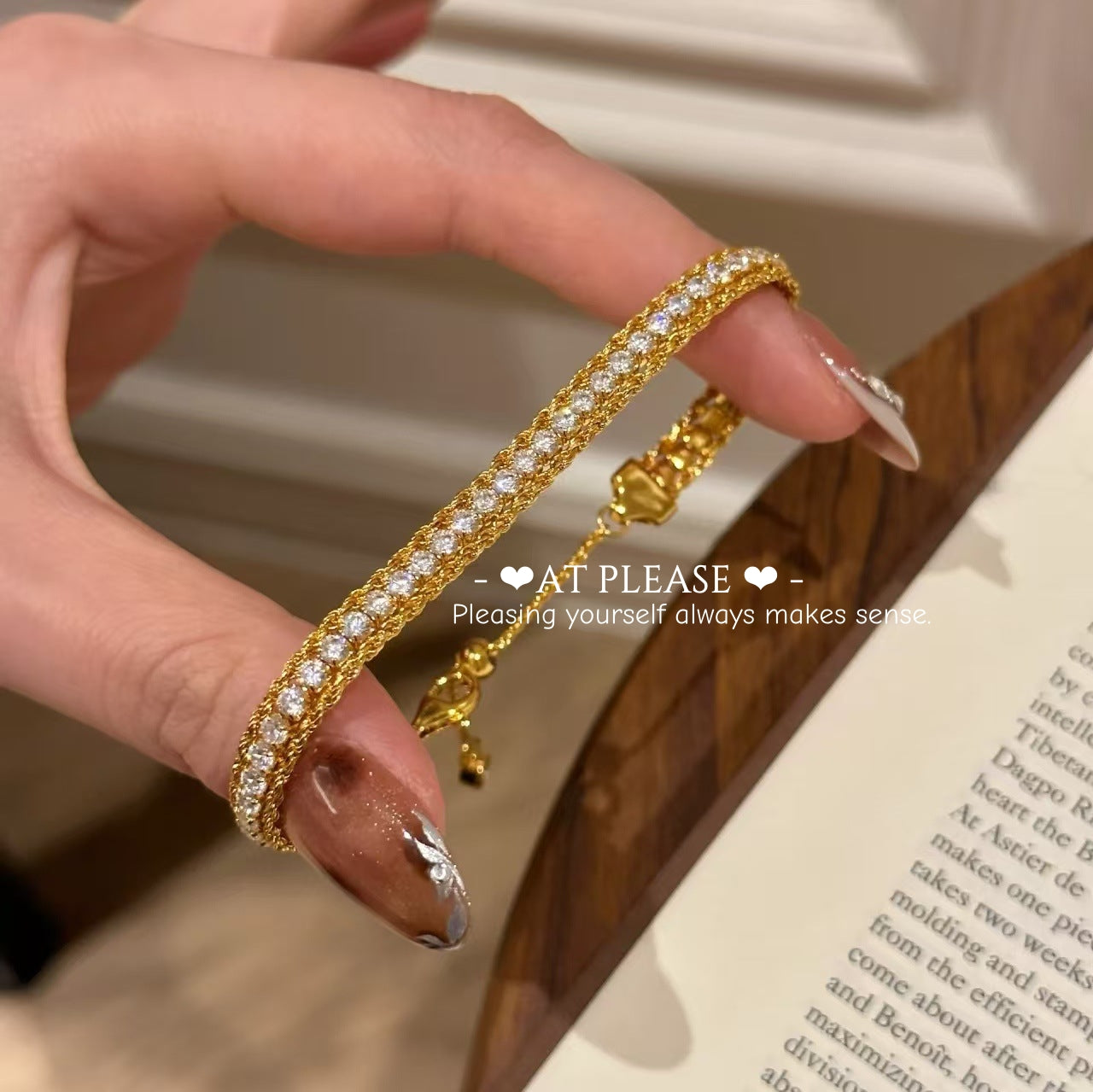 Twisted lace full diamond bracelet vintage-inspired design