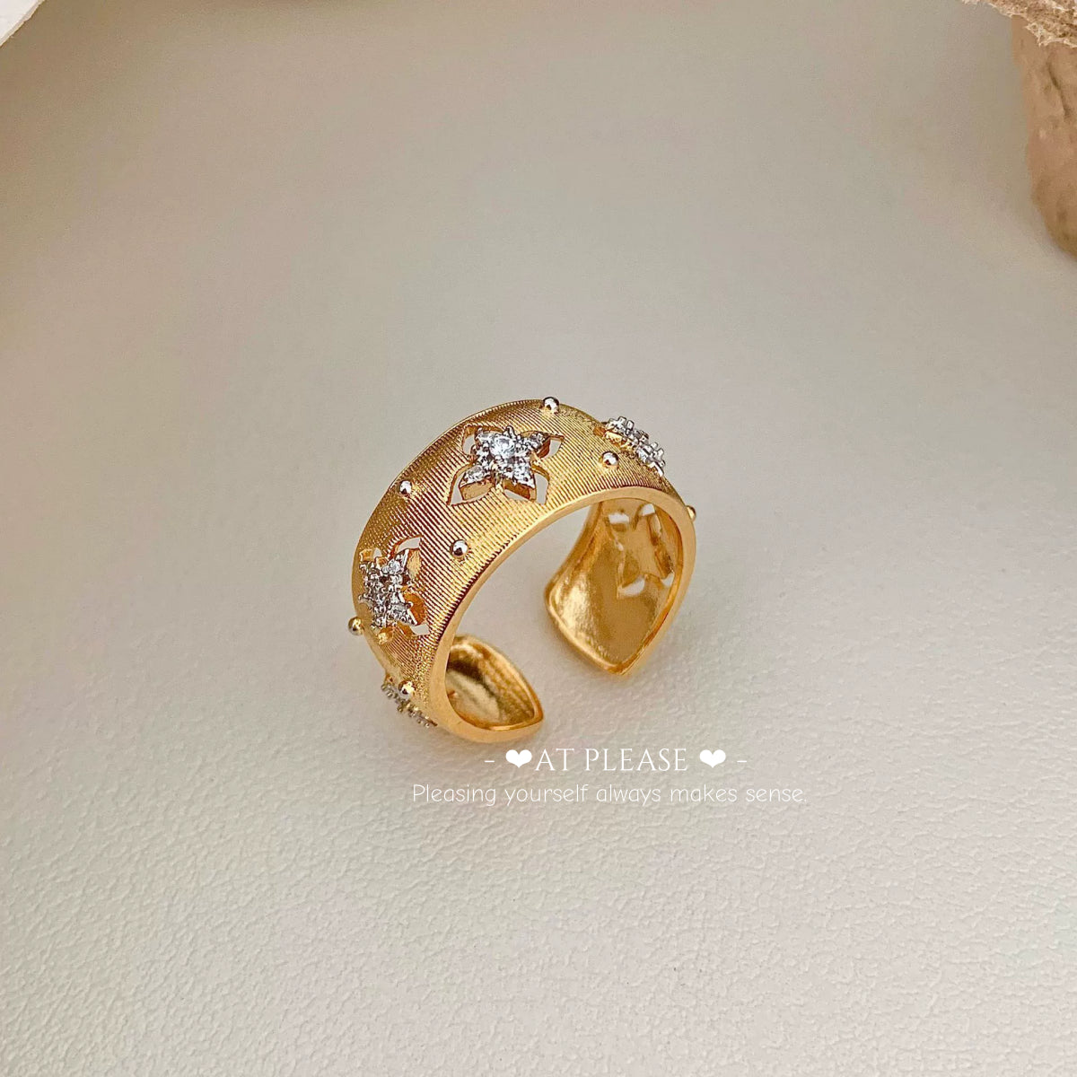 Exquisite Buccellati-Style Floral Ring – Vintage Openwork Jewelry | Baroque Revival