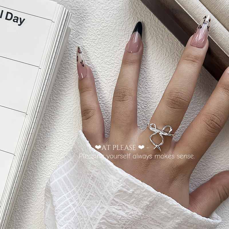Silver Bow Ring – Seoul Chic Delicate Jewelry