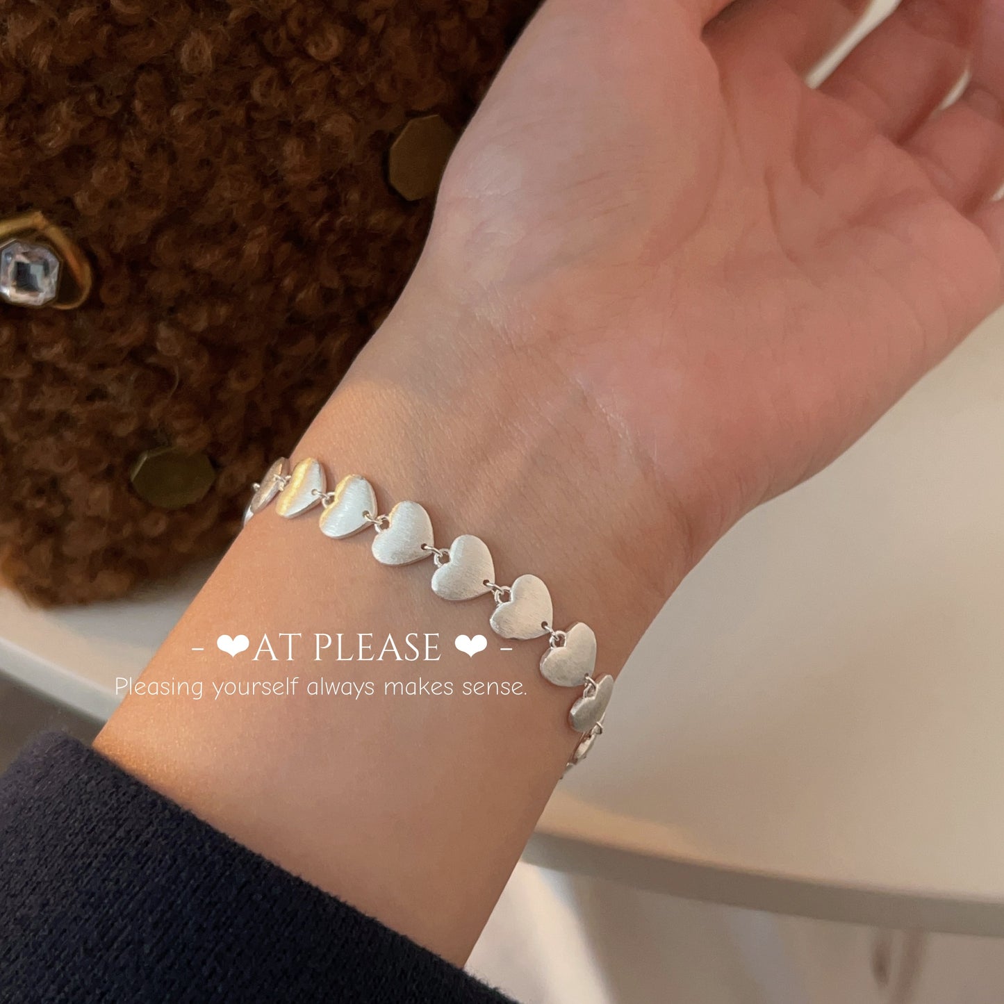 S925 Sterling Silver Brushed Heart Bracelet – Interlinked Elegance