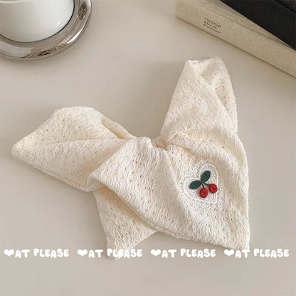 Quadratisches Haargummi mit süßer Kirschstickerei | Vintage Bandana-Haargummi für tiefe Pferdeschwänze