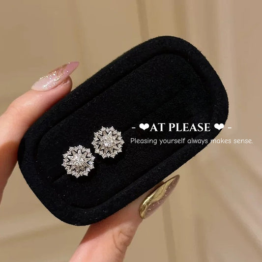S925 Silver Christmas-Style Snowflake Star Disc Stud Earrings - Light Luxury Versatile